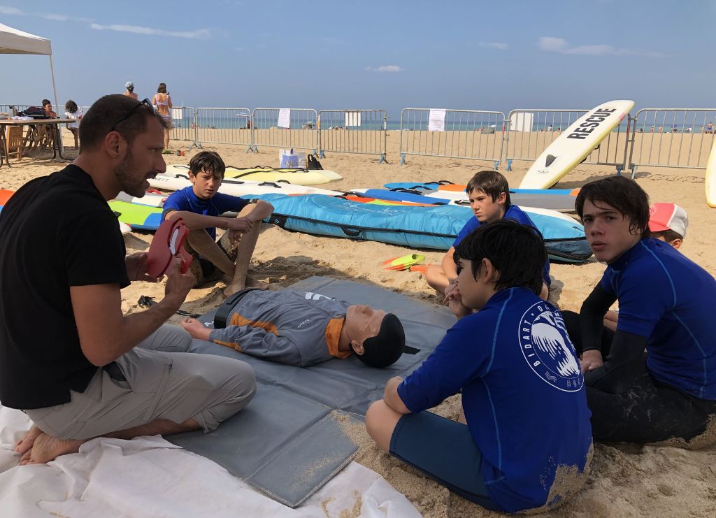 Initiation aux gestes de premiers secours pour les enfants